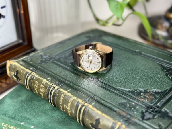 1972 Rolex Day-Date 1803 – 18ct Gold w/ Silver Linen Dial - Image 6