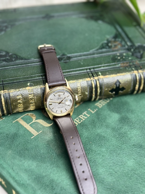 1972 Rolex Day-Date 1803 – 18ct Gold w/ Silver Linen Dial - Image 2