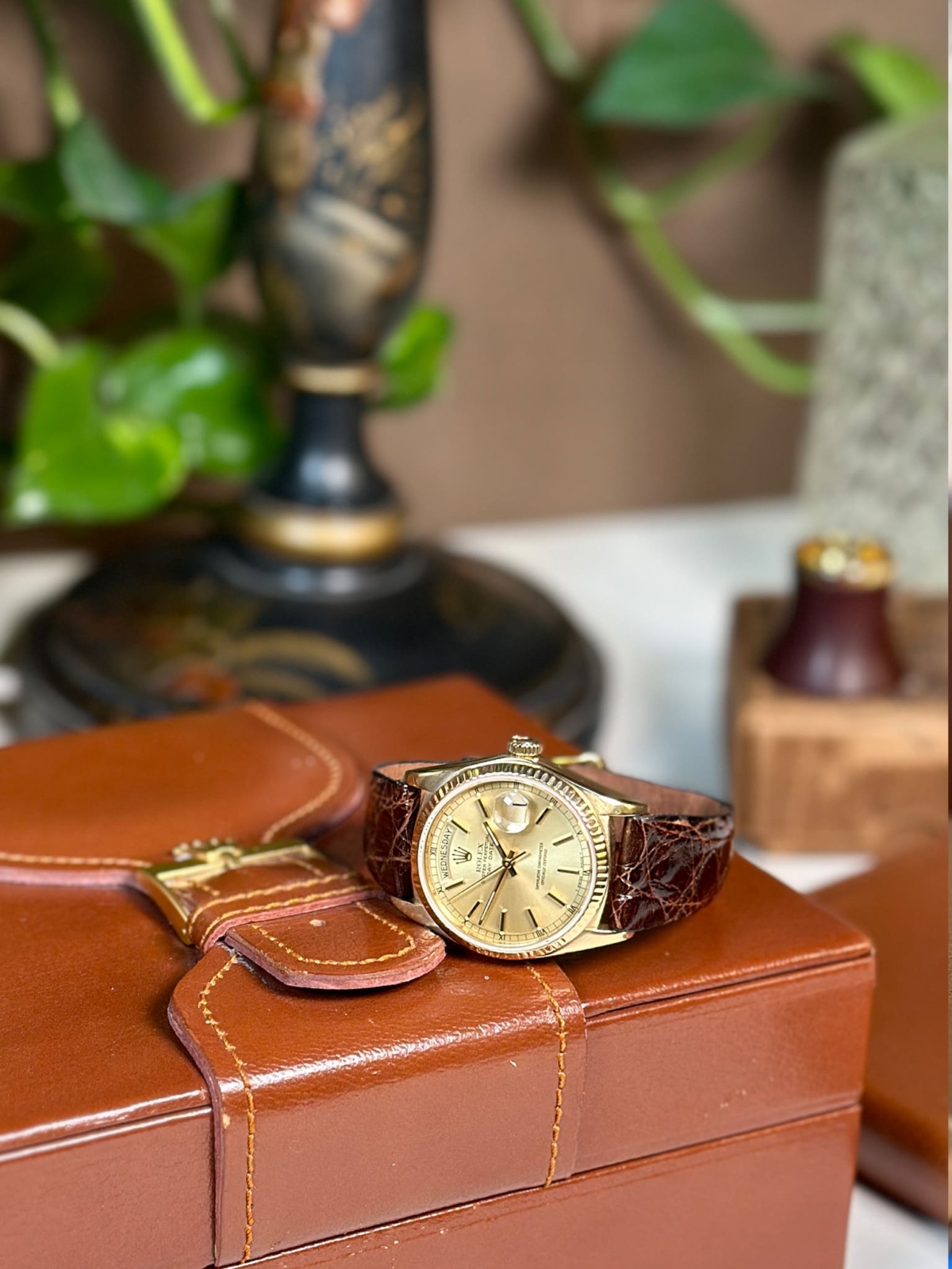 1981 Rolex Day-Date 18ct Yellow Gold - Champagne Dial