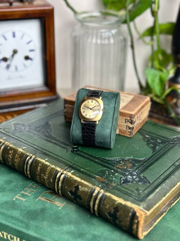1970's Patek Philippe 18ct Gold, Ultra Thin Square - Image 2
